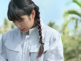Strong and feminine: A captivating performance by K-pop idol, Iv
