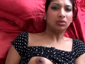 You'll love watching this hot Indian maid in action