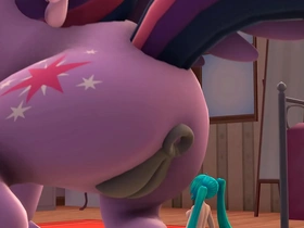 SFM animation of Twilight Sparkle shrinking and anal-focused lesbian encounter with Miku